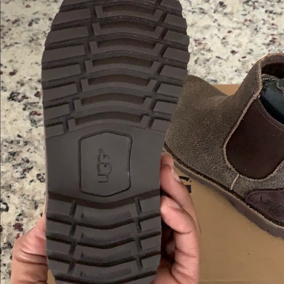 NWB TODDLER UGG BOOTS 🥾 - Picture 6 of 6